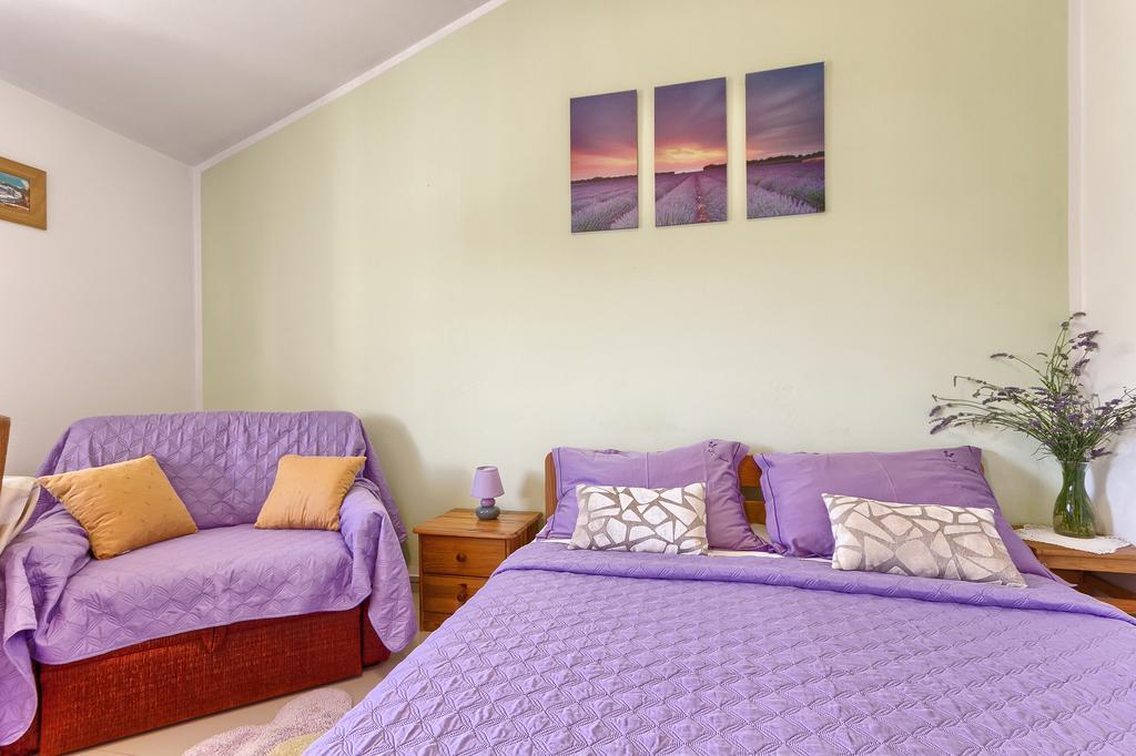 Apartments Ljiljana Pula Bagian luar foto