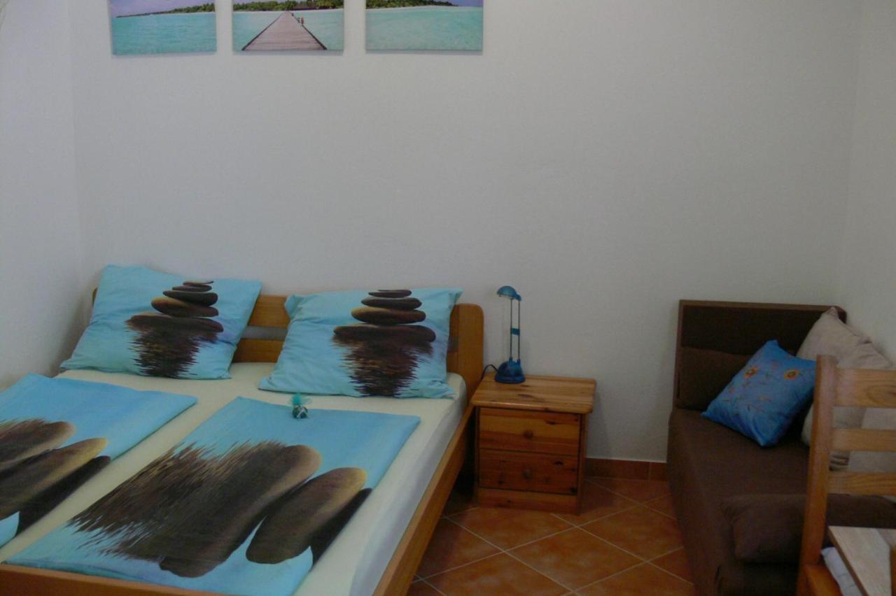 Apartments Ljiljana Pula Bagian luar foto